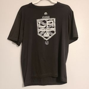 ⚠️DONATING SOON‼️ NHL LA Kings Athletic Black,  Gray T Shirt Men's M / Women's L